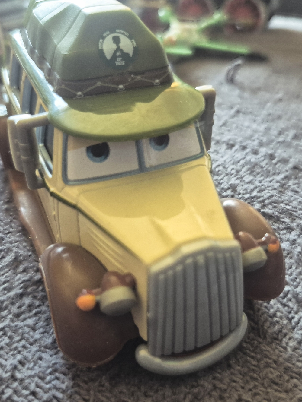 Kids Military Rescue Vehicle Toy – Green and Brown